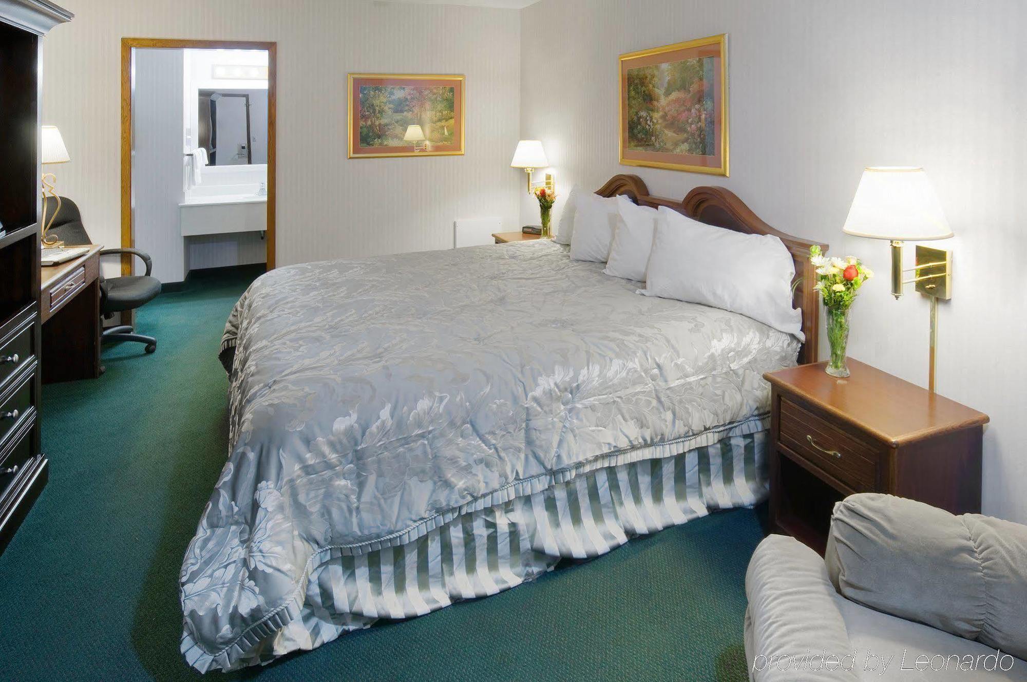 Americas Best Value Inn York Room photo